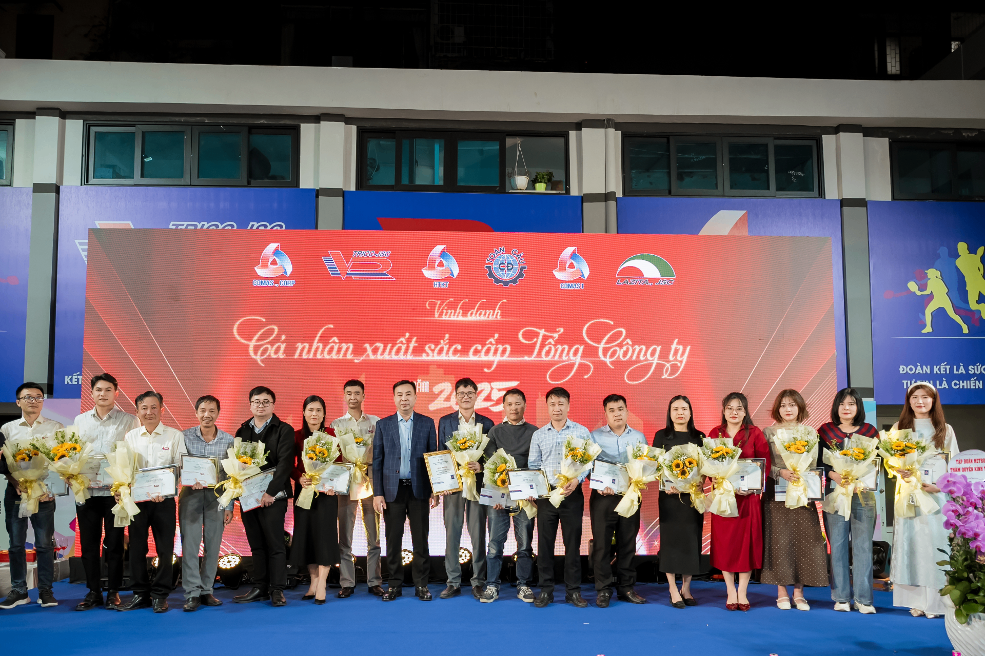 COMAS CORP | YEAR END PARTY - Hình 1