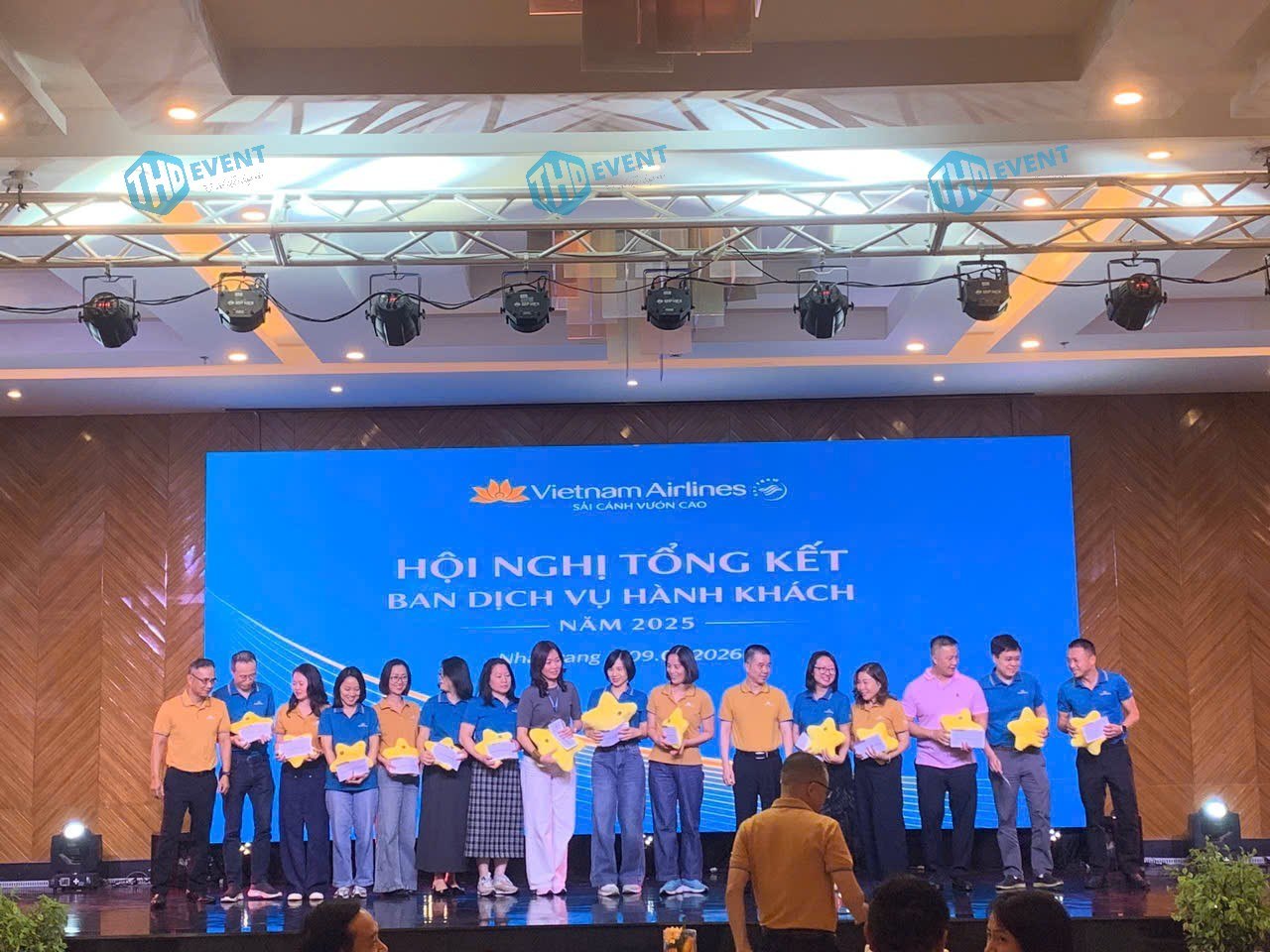 HỘI NGHỊ TỔNG KẾT BAN DỊCH VỤ HÀNH KHÁCH VIETNAM AIRLINES (VNA) - Hình 2