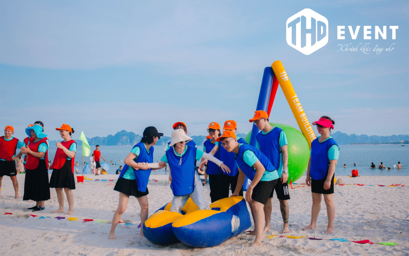 Tổ Chức Tiệc Tất Niên Kết Hợp Team Building: Bí Quyết Thành Công