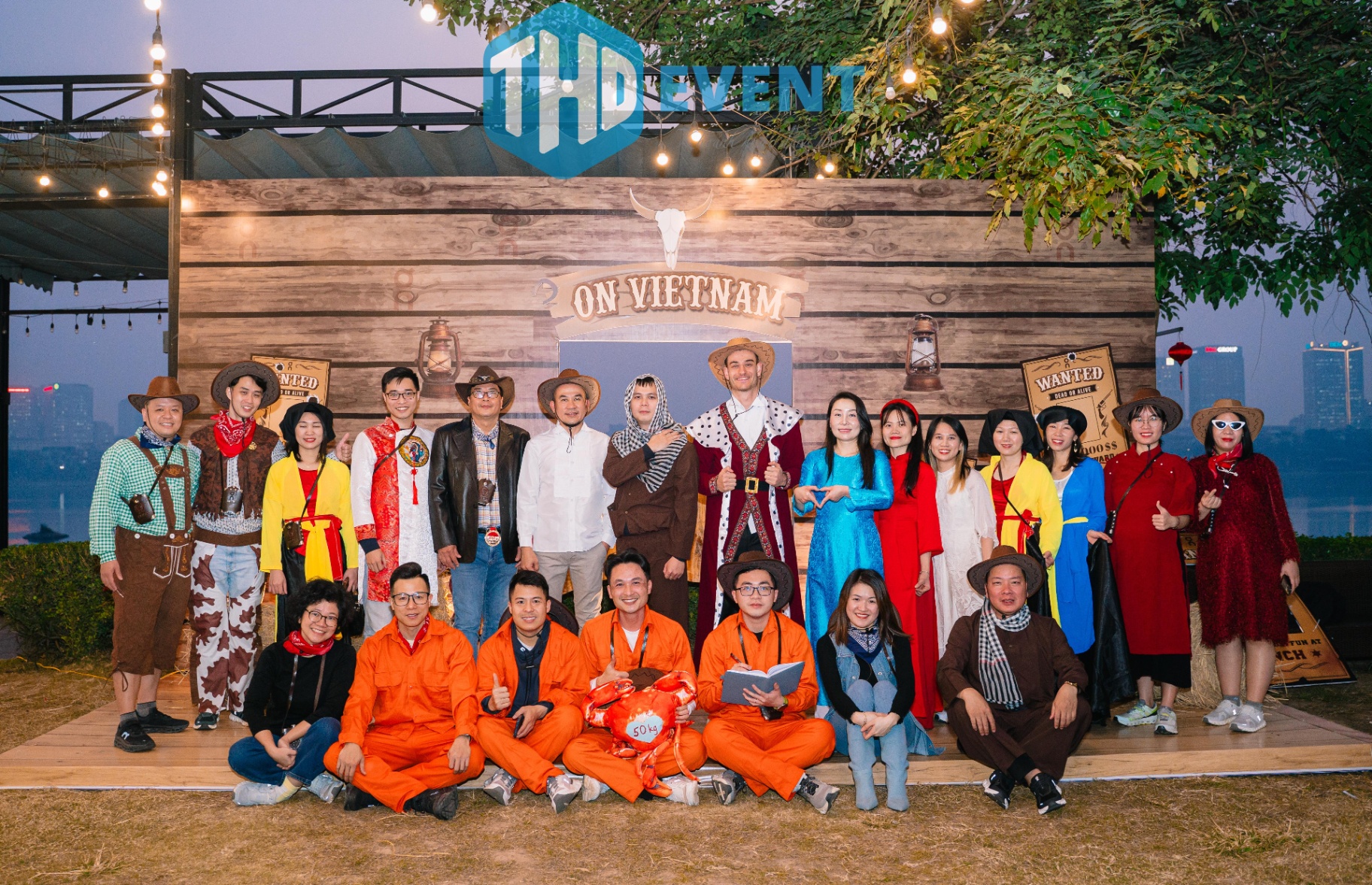 COMBO TEAMBUILDING + YEAR END PARTY - XU HƯỚNG TỔ CHỨC SỰ KIỆN DOANH NGHIỆP 2025 - Hình 1