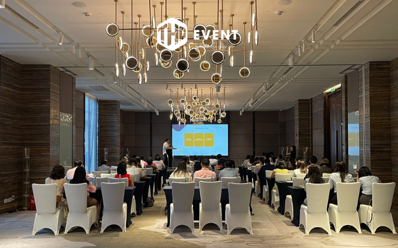 Vietnam Airlines tổ chức hội thảo "Vietnam Airlines F&B Seminar" với chủ đề "F&B Trends" fullday tại Mövenpick Hotel Hanoi Centre